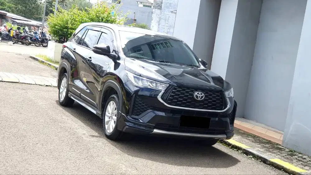 [LOW KM] Toyota Kijang Innova Zenix V Hybrid 2.0 Modelista 2023/2024