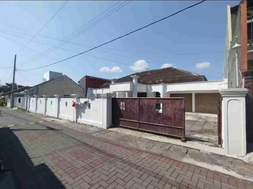 DIJUAL TANAH BONUS BANGUNAN RUMAH BAGUS DEKAT UGM SUPER MURAH COLOMBO CONDONGCATUR SLEMAN