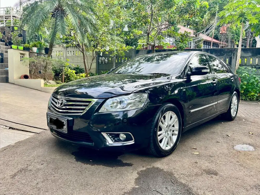 Toyota Camry 2.4 AT V 2010 - Pajak on, service record, harga cash