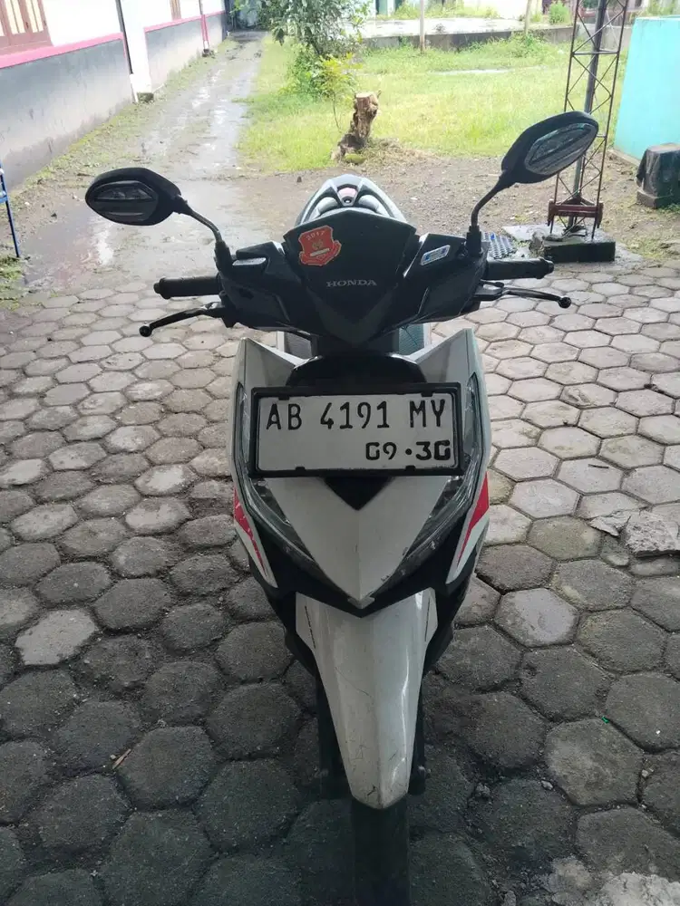Dijual Vario 125 tahun 2015