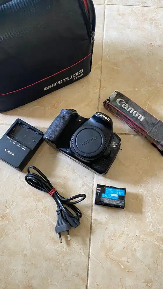 Canon 60d body only