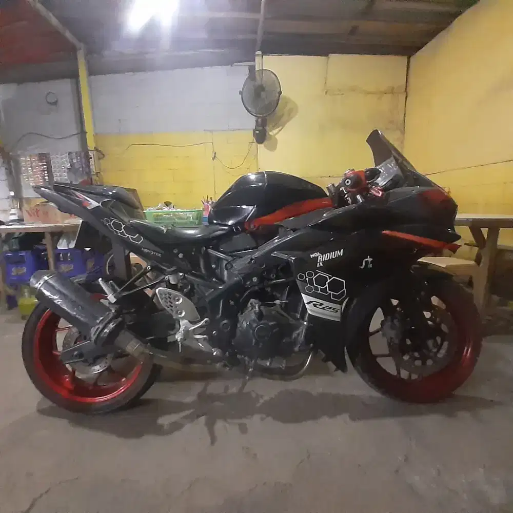 Dijual yamaha R25