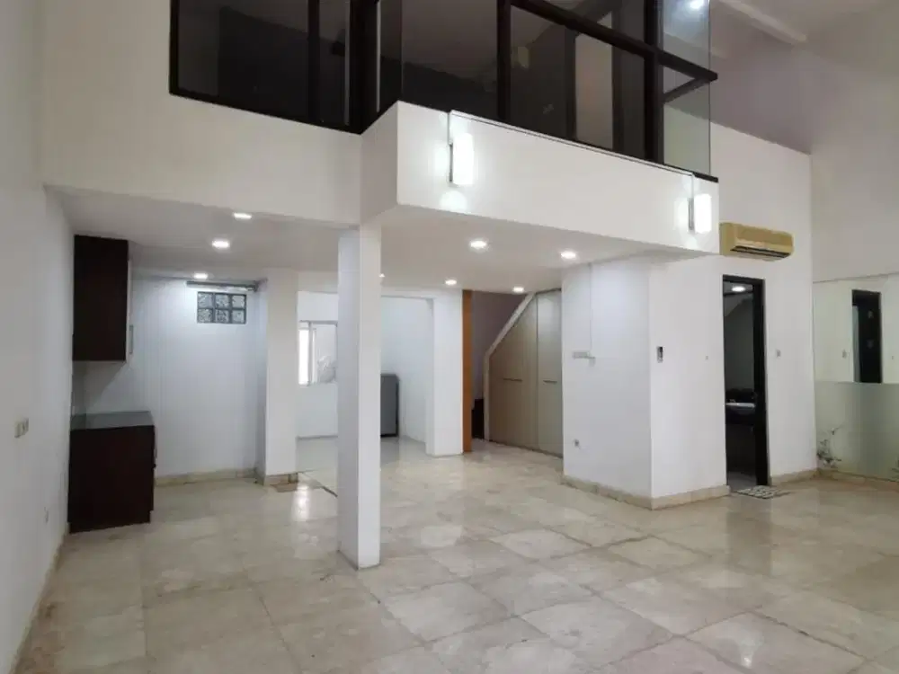 Rumah Townhouse Mediterania Resort Pik Uk 8x21 Semi Furnish