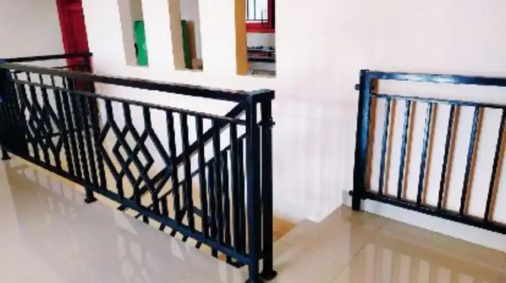 Reling tangga besi hollo galvanis