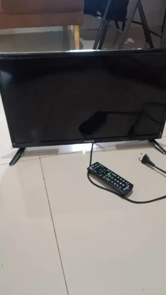 Tv panasonik led 24 inc belum android