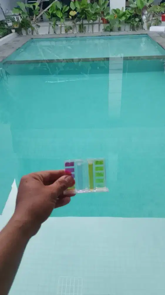 Perawatan kolam renang