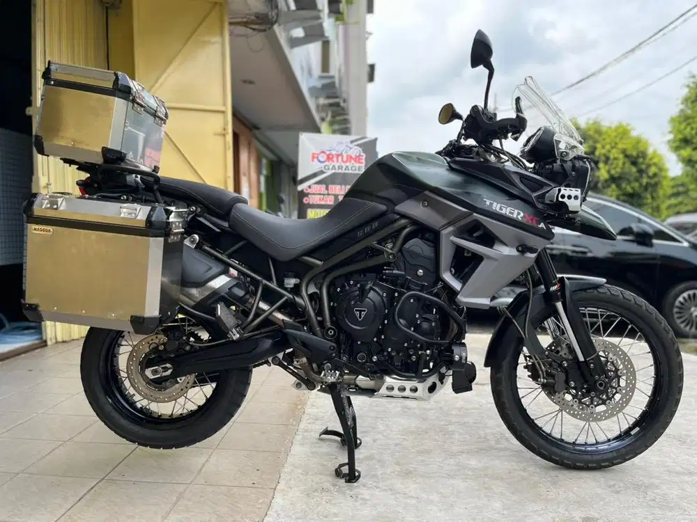 TRIUMPH TIGER 800 XCA ABS GOLD RUNWAY 2016 HIJAU FULL PAPER ANTIK MODS