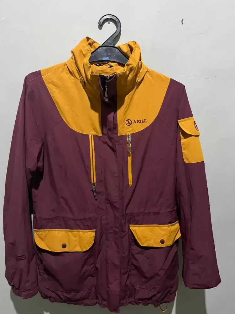 jaket gunung aigle original