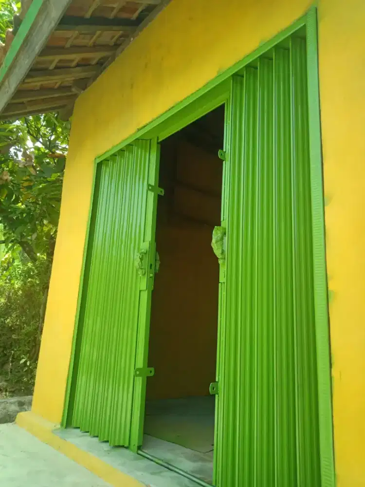 Rolling door dan folding gate pintu pengaman