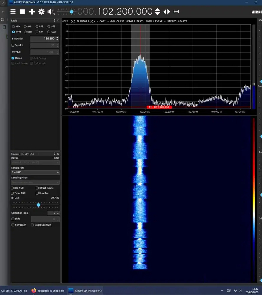 RADIO PENERIMA ALL BAND 100KHz-1.7GHz USB Tuner Receiver RTL2832U R820