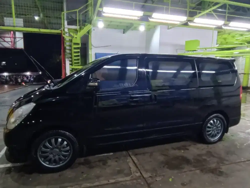 Hyundai H-1 2012 Bensin mobil buat mudik
