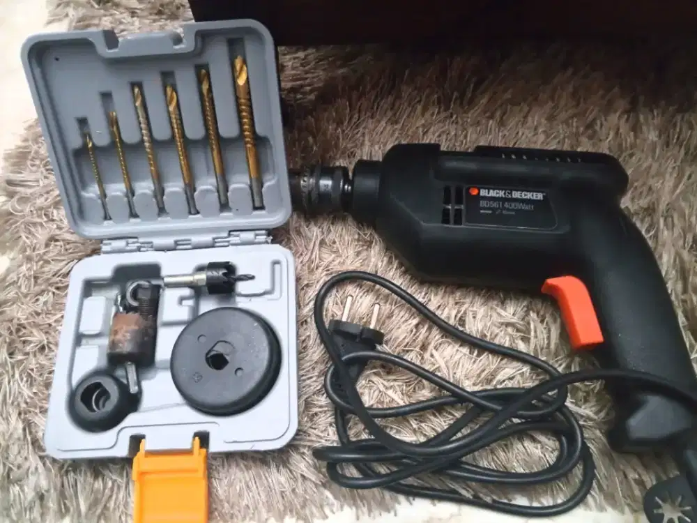 Mesin bor merk black & decker