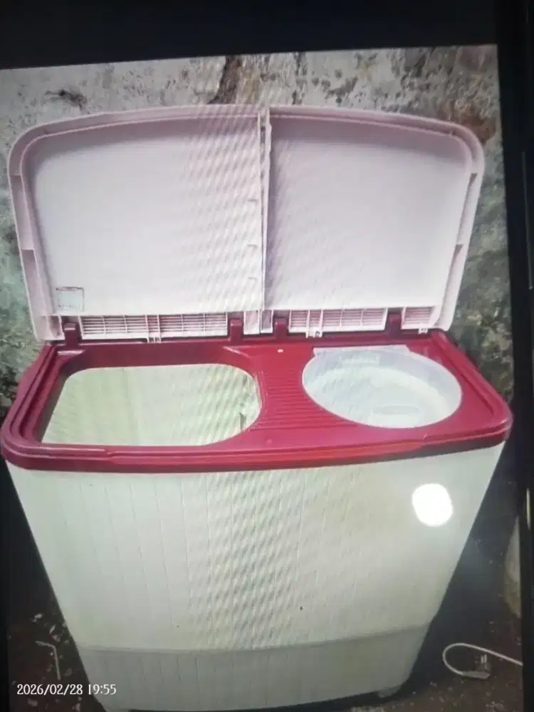 Mesin cuci Politron 2 tabung bekas