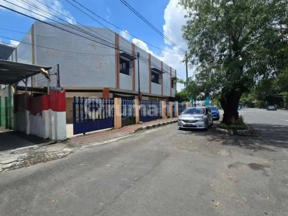 Disewakan Ruang Usaha  Strategis Lokasi Laweyan,Solo Luas 488m2