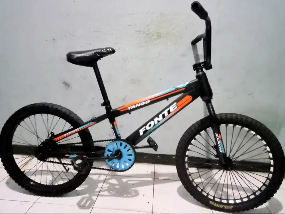 Dijual sepeda BMX TANGO FONTE anak msih bgus rem torpedo btangan ORIan