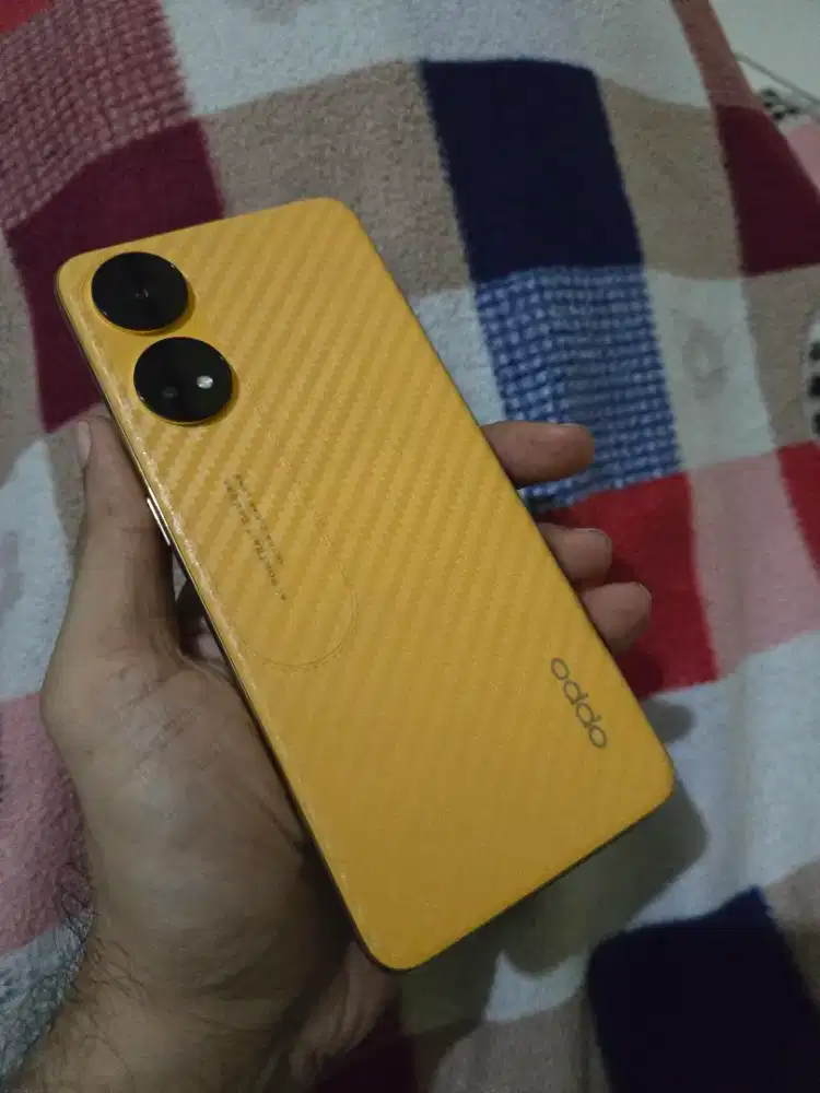 Oppo reno 8T 4G lengkap ori mulus TIDAk Ada Minus bs tt