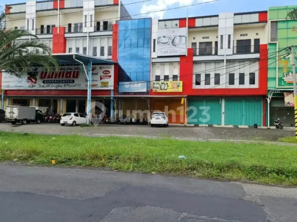 Dijual Cepat Ruko 3 Lantai Strategis Lokasi Solo Baru Luas 145m2 BU!!