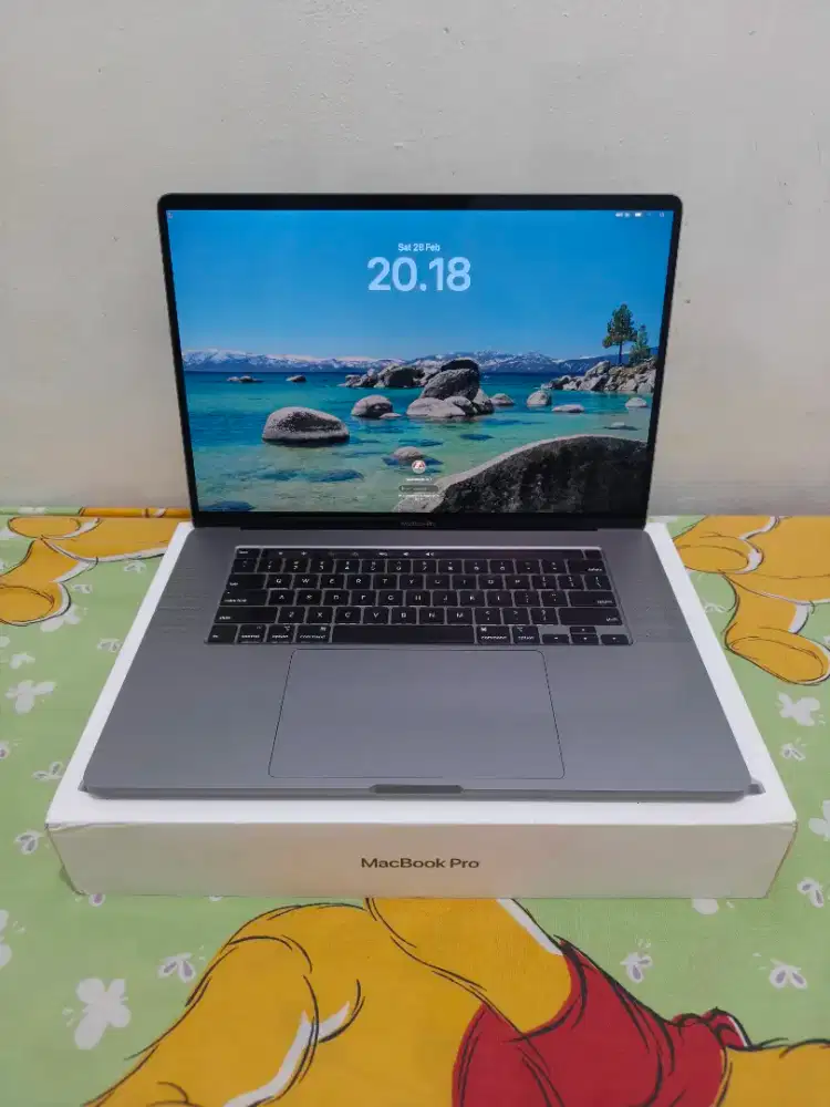 Macbook Pro 16 inch 2019 i9 64gb/2tb FULLSET