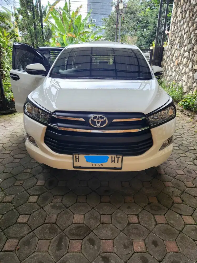 Toyota Innova Reborn Diesel 2,4 A/T G 2019.