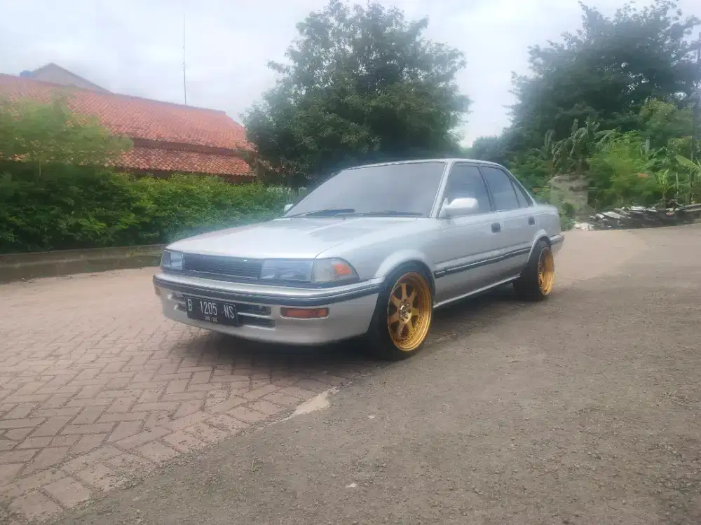Toyota Corolla twincam 16 SE limited th90