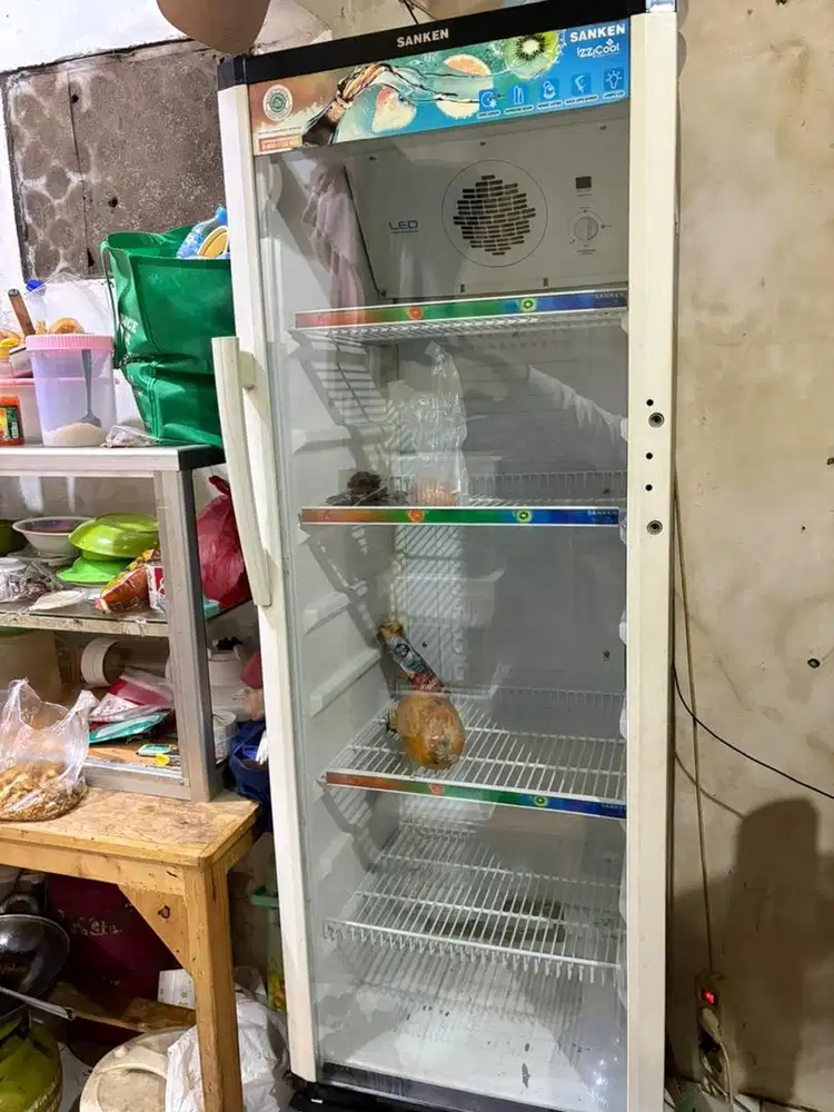 Jual Bekas Showcase Sanken