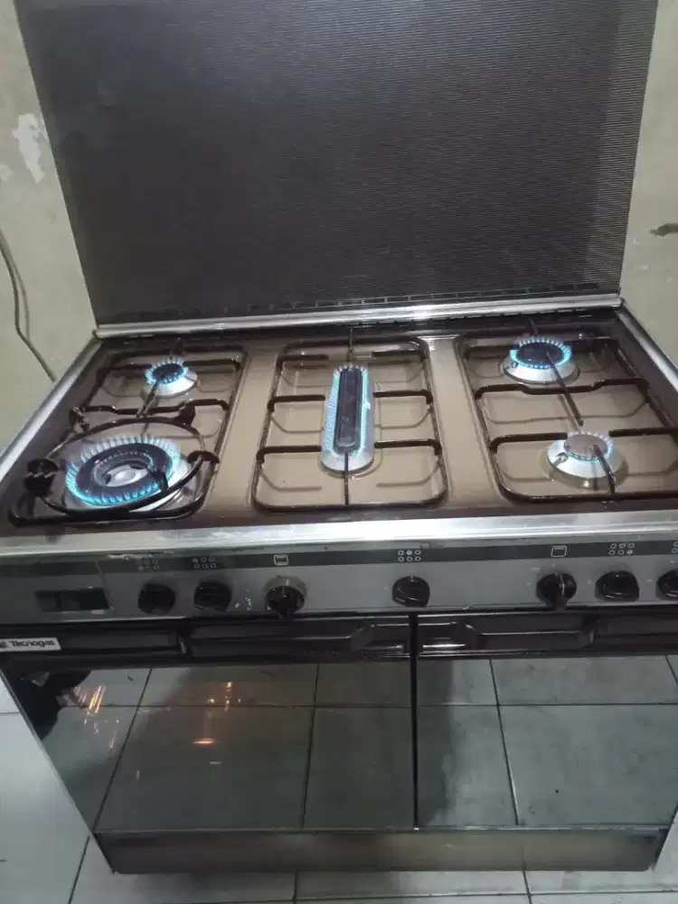 Kompor gas Full otomatis TECNOGAS Italy siap kirim