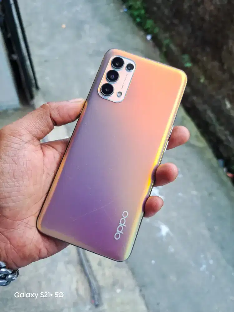 Oppo Reno 5 4G (8+8/128)