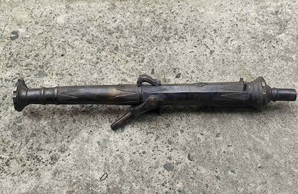 Meriam peninggalan Portugis