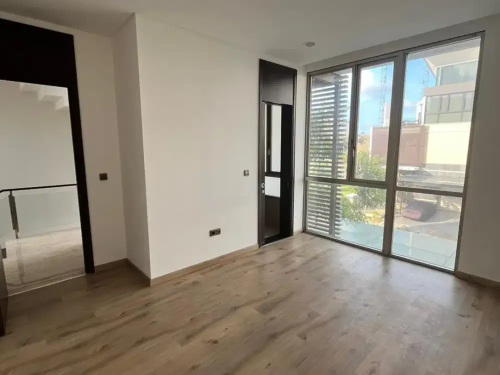 Disewakan Rumah Mozart Golf Island PIK, 8x20, 3KT, 3lantai