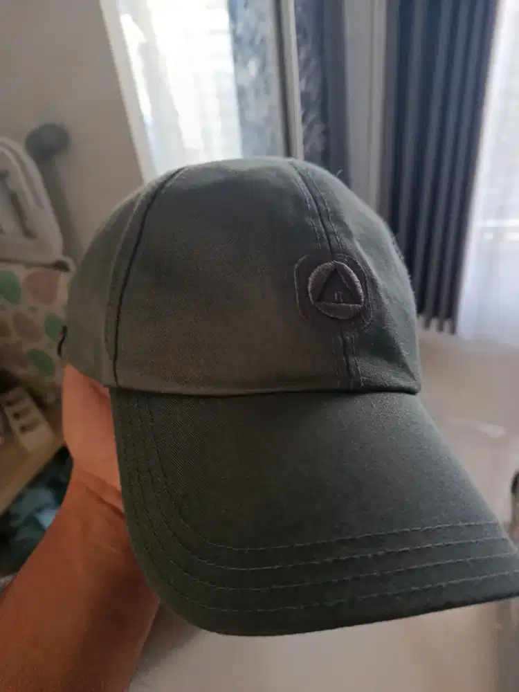 Topi airwalk edisi kekecilan