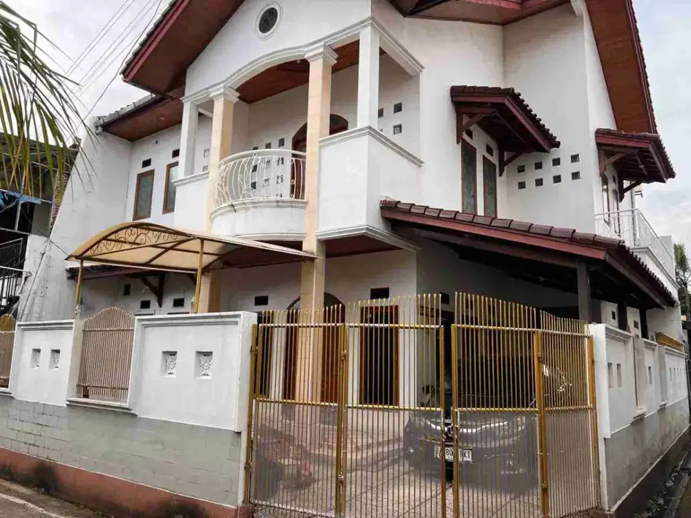 Disewakan Rumah 2 Lantai di pondok kelapa duren sawit