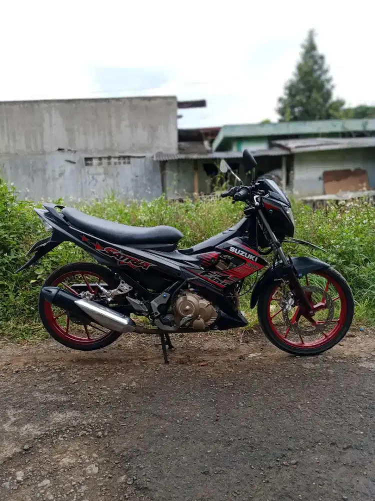 Suzuki satria fu 2014 mulus orsinil