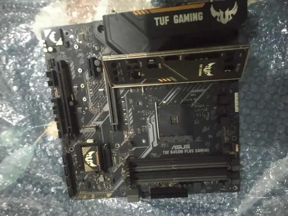 Motherboard asus tuf gaming b450m plus gaming