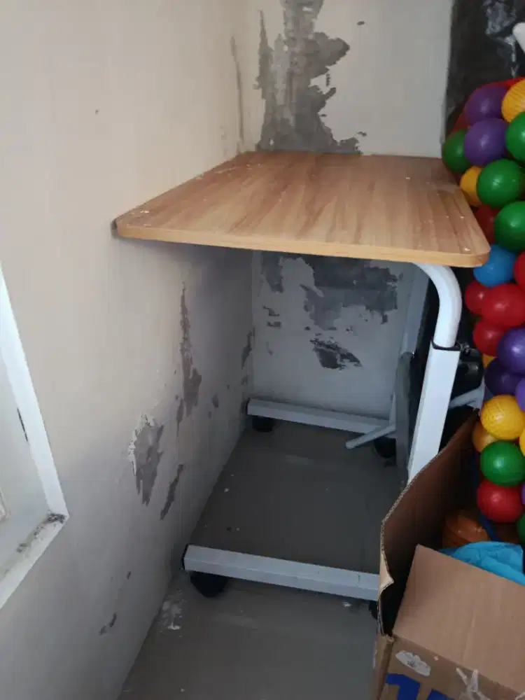 Meja laptop portable