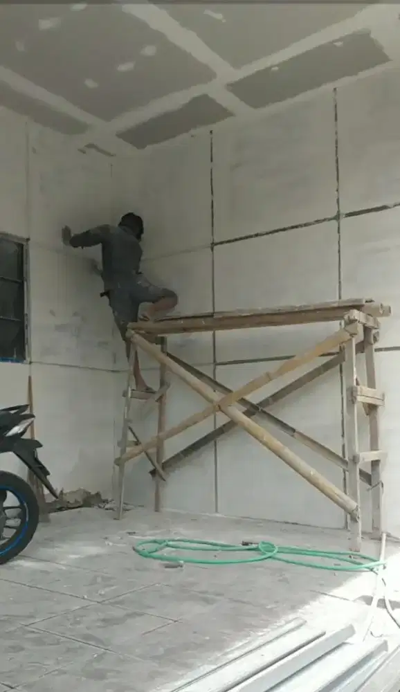 Tukang cat/ finishing cat ulang rumah . Ruko .kantor dll