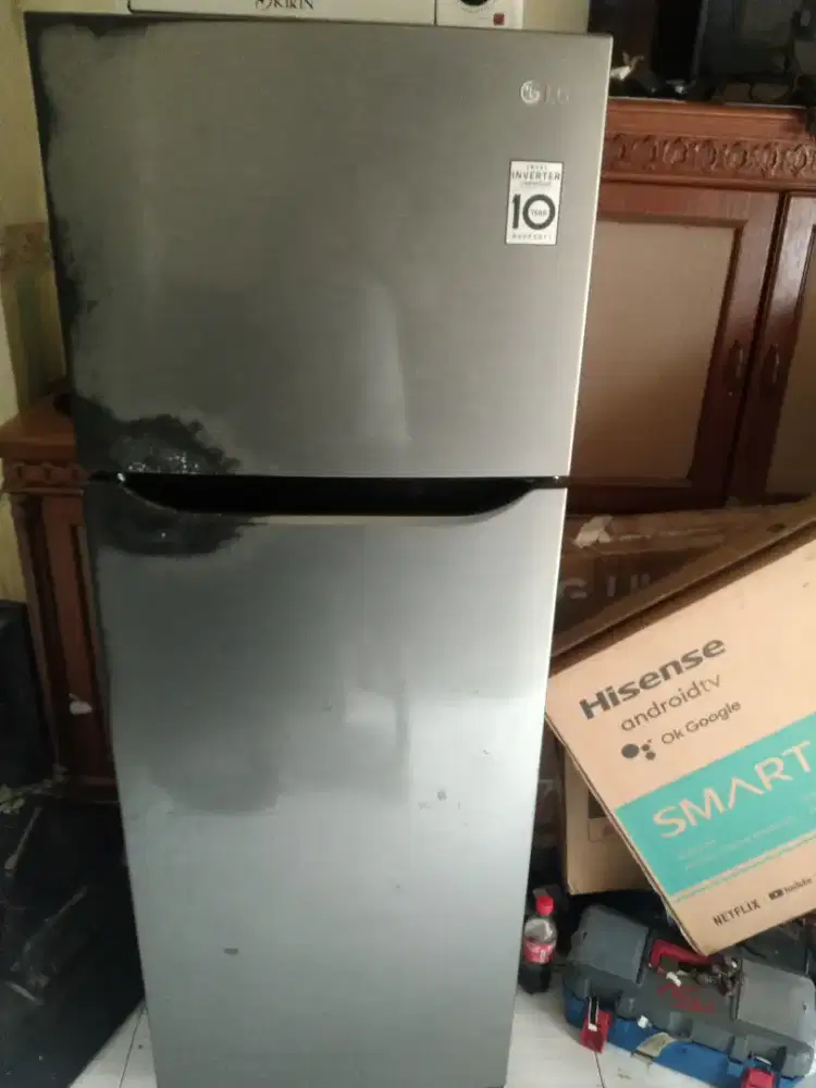 Kulkas inverter LG 2 pintu siap pakai