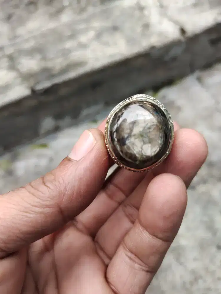 Cincin batu permata black safir