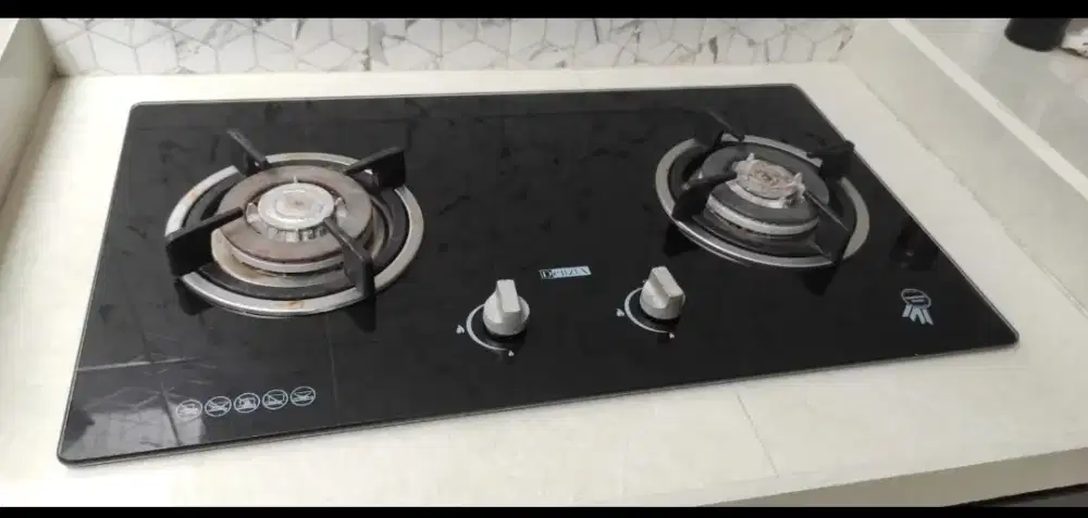 Kompor tanam merk DELIZIA