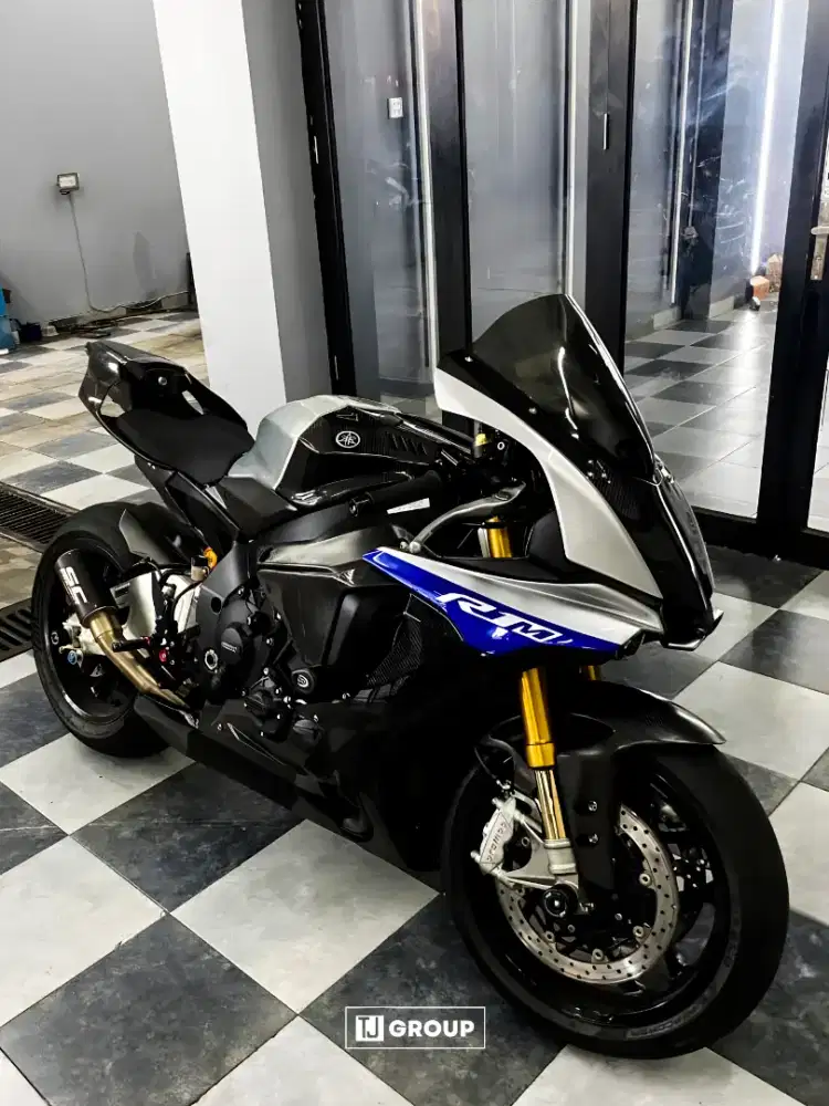 FOR SALE!! YAMAHA YZF R1M 2019