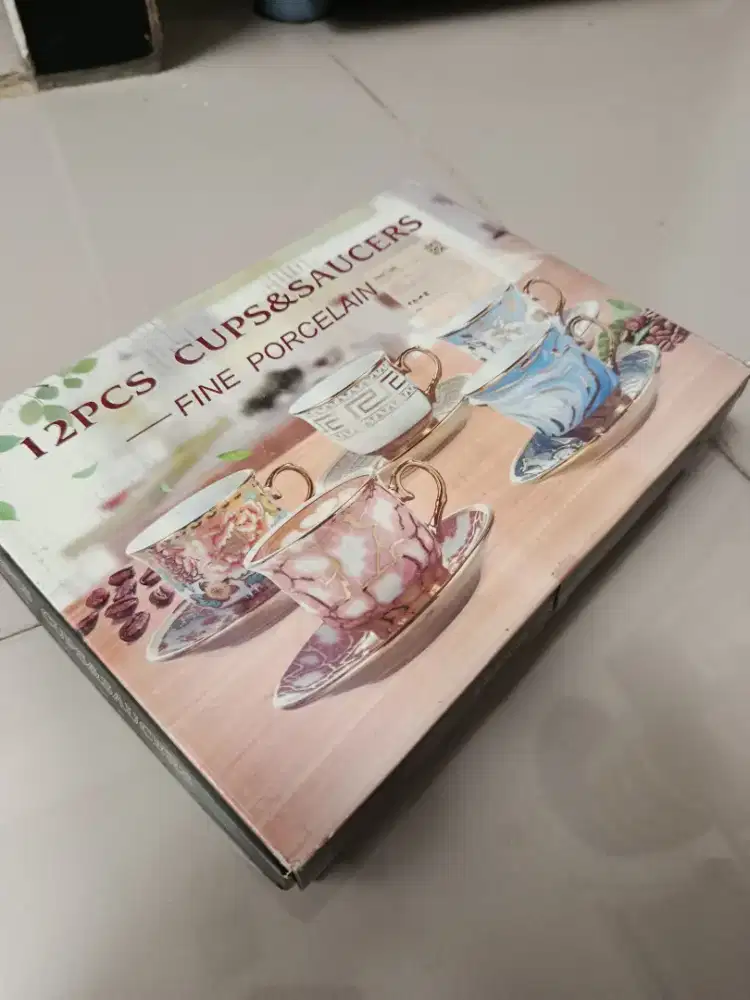 12 pcs cup & saucers