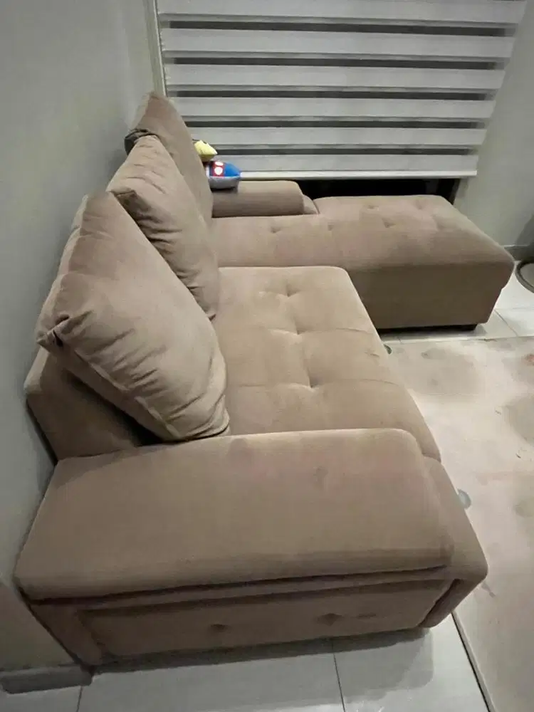 Sofa ruang tamu