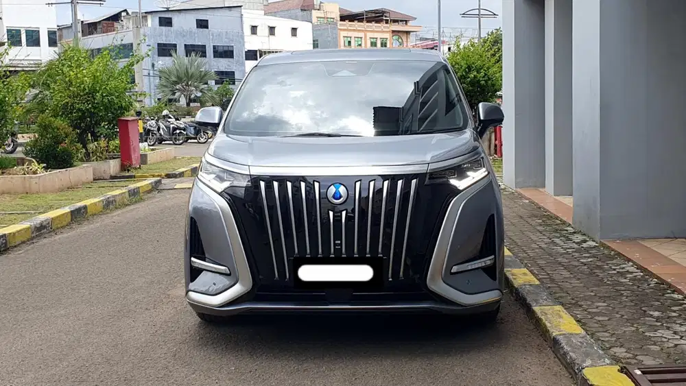 Denza d9 elite 2024 grey abu