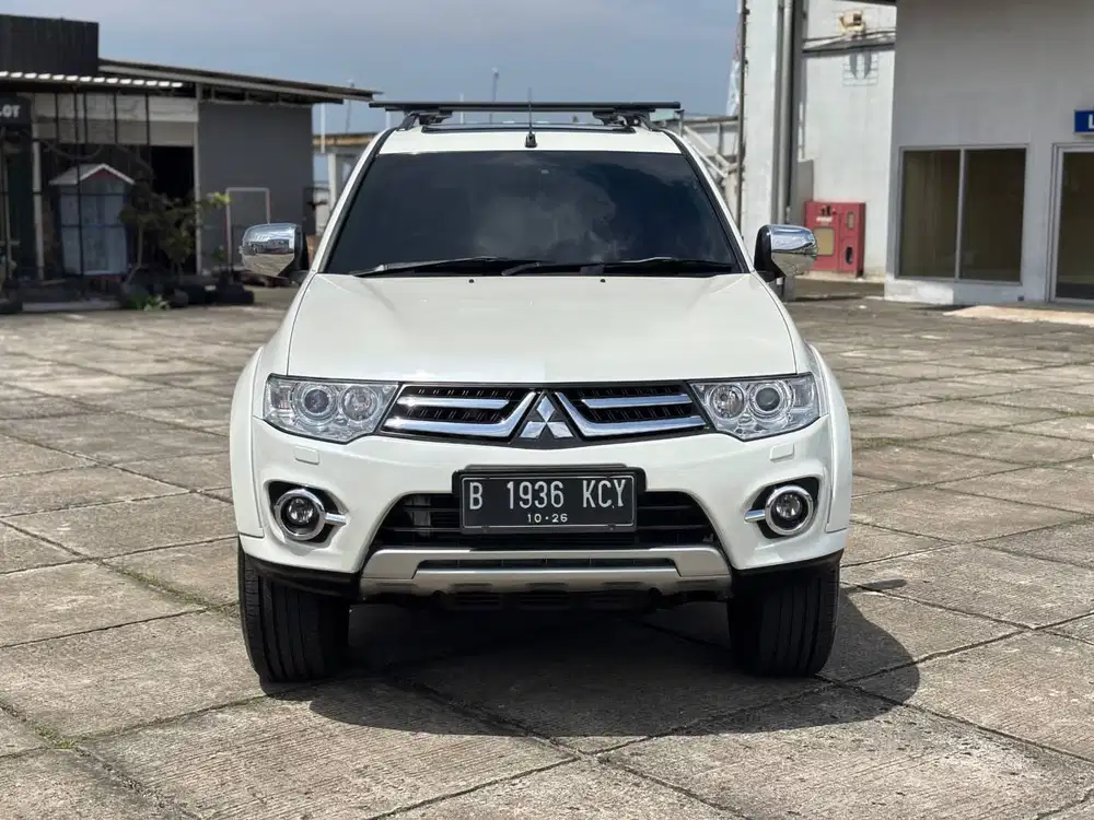 Mitsubishi Pajero Sport dakar VGT 2015 at Diesel