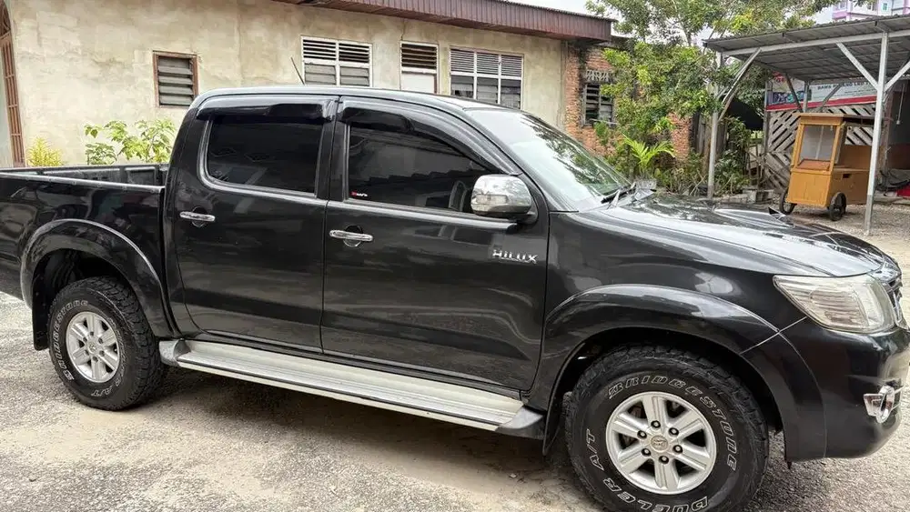 Toyota hillux 2.5D.C VNT 2014