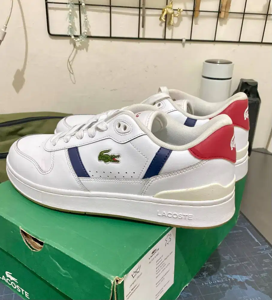 Sepatu Lacoste Sneakers Kulit T-Clip Original