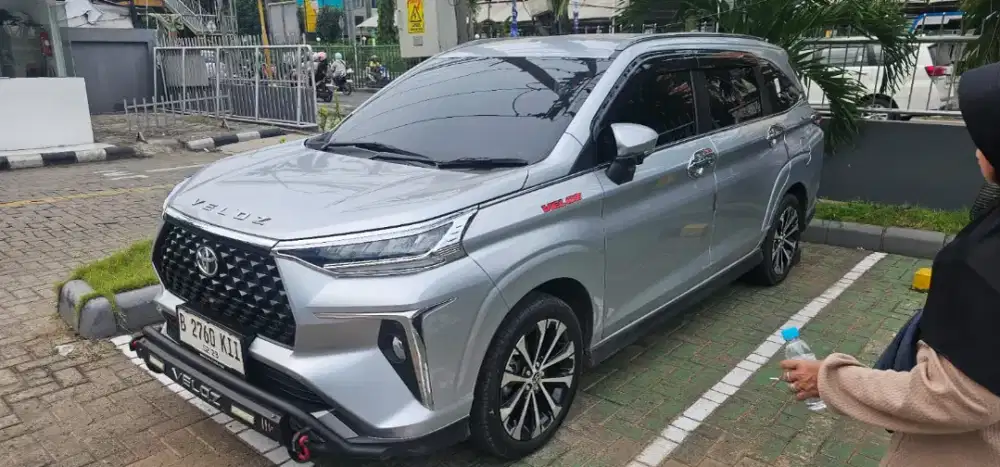 Veloz Q CVT 2023 Km 13rb