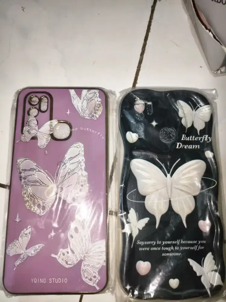 Loker Pabrik Case Hp