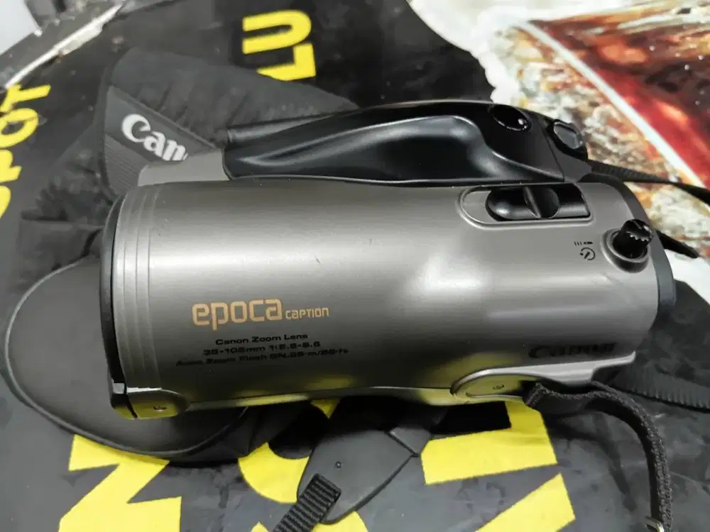 Canon Epoca Caption 135, Pake Film Analog 35mm, Sarung, Mulus, Depok