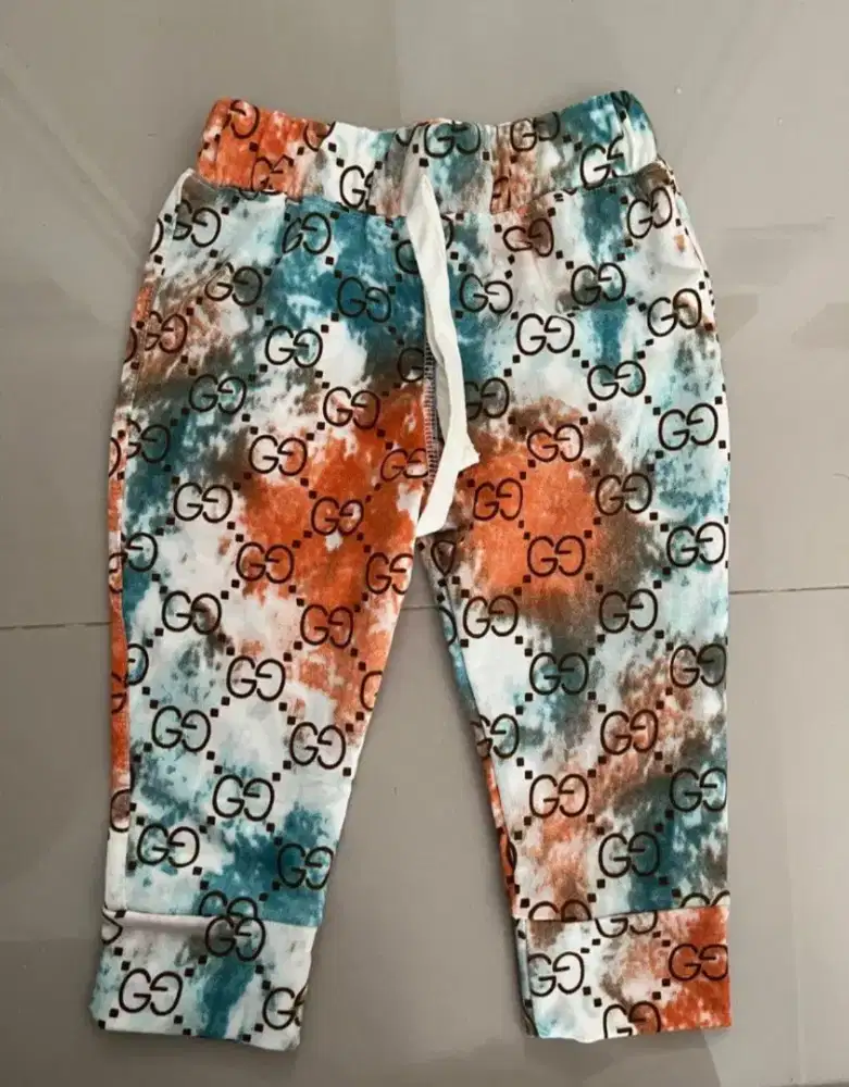 Celana bayi 18 bulan