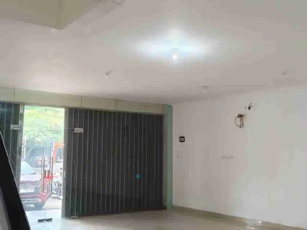 Disewakan Ruko 3 Lantai Harapan Indah Dua